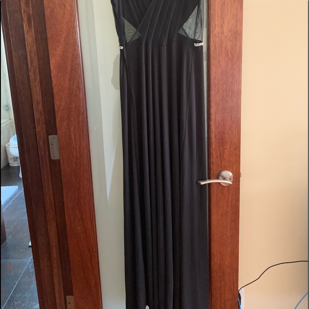 Dress - Picture 5 of 6